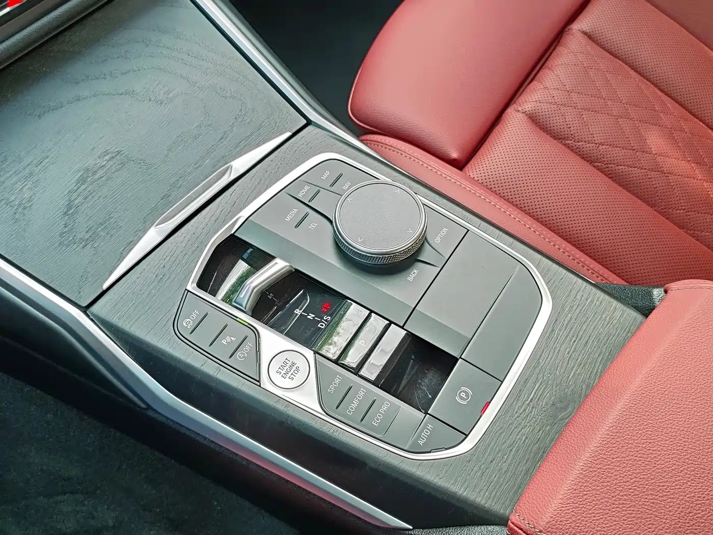BMW 3 Series 2024 325i M Sport Package фото 10