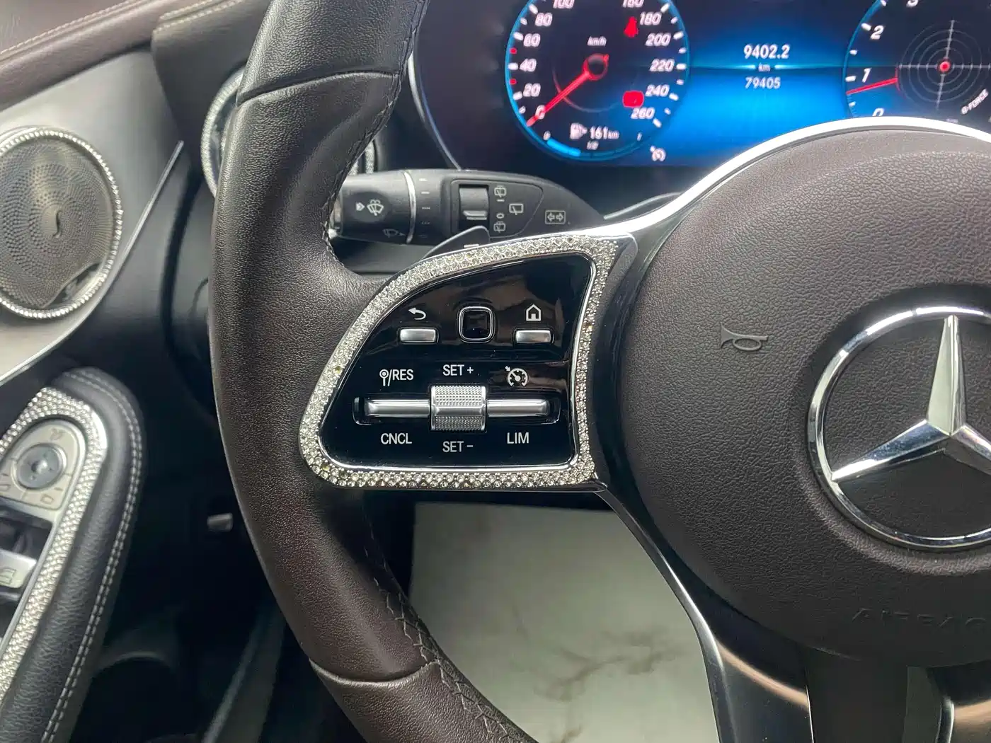 Mercedes-Benz GLC 2021 GLC 260 L 4MATIC Sporty фото 24