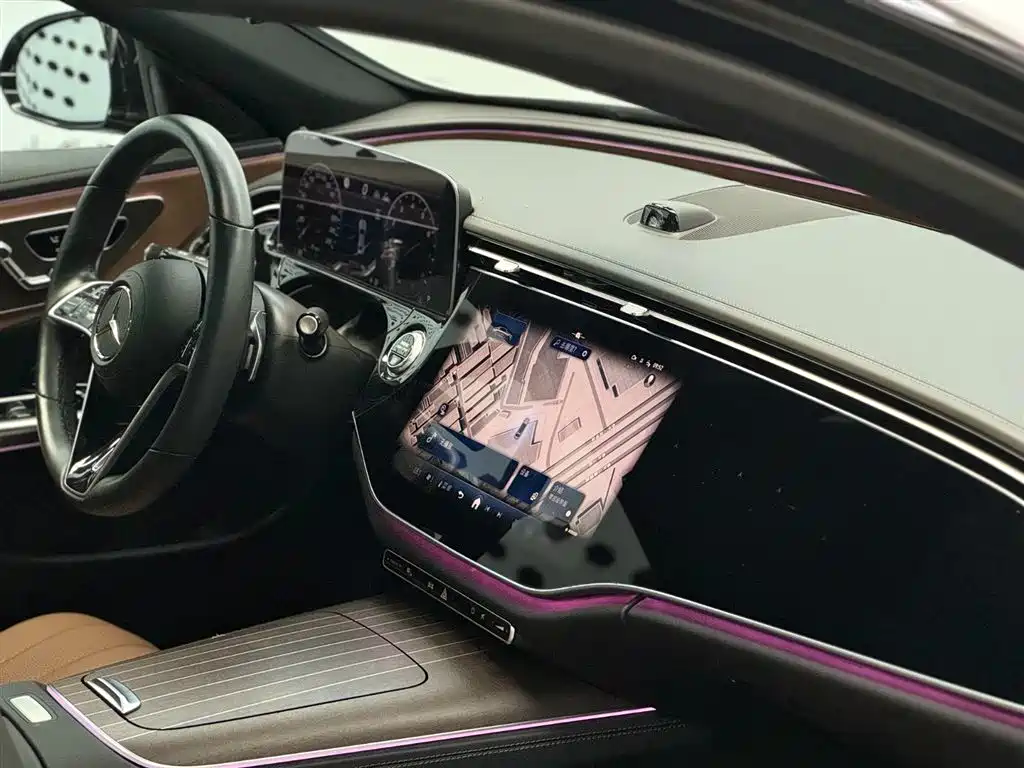 Mercedes-Benz E-Class 2024 E 300 L Fashion фото 9