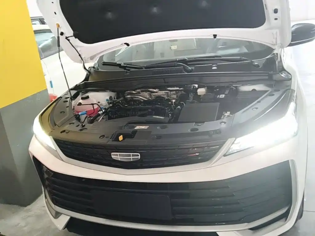 Geely Coolray 2026 2025 BinYue L 1.5TD DCT Beyond Edition