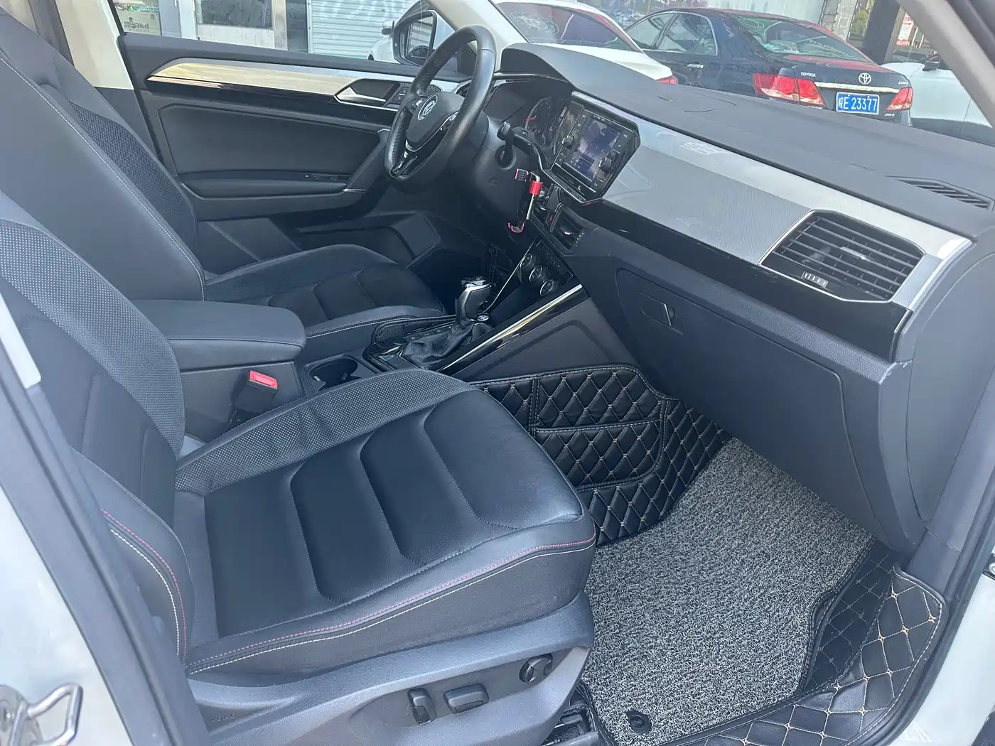 Volkswagen Tayron 2019 330TSI 2WD Luxury China VI фото 9