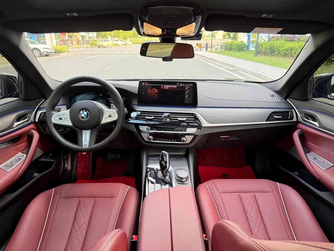 BMW 5 Series 2022 530Li Leading M Sport Package фото 13