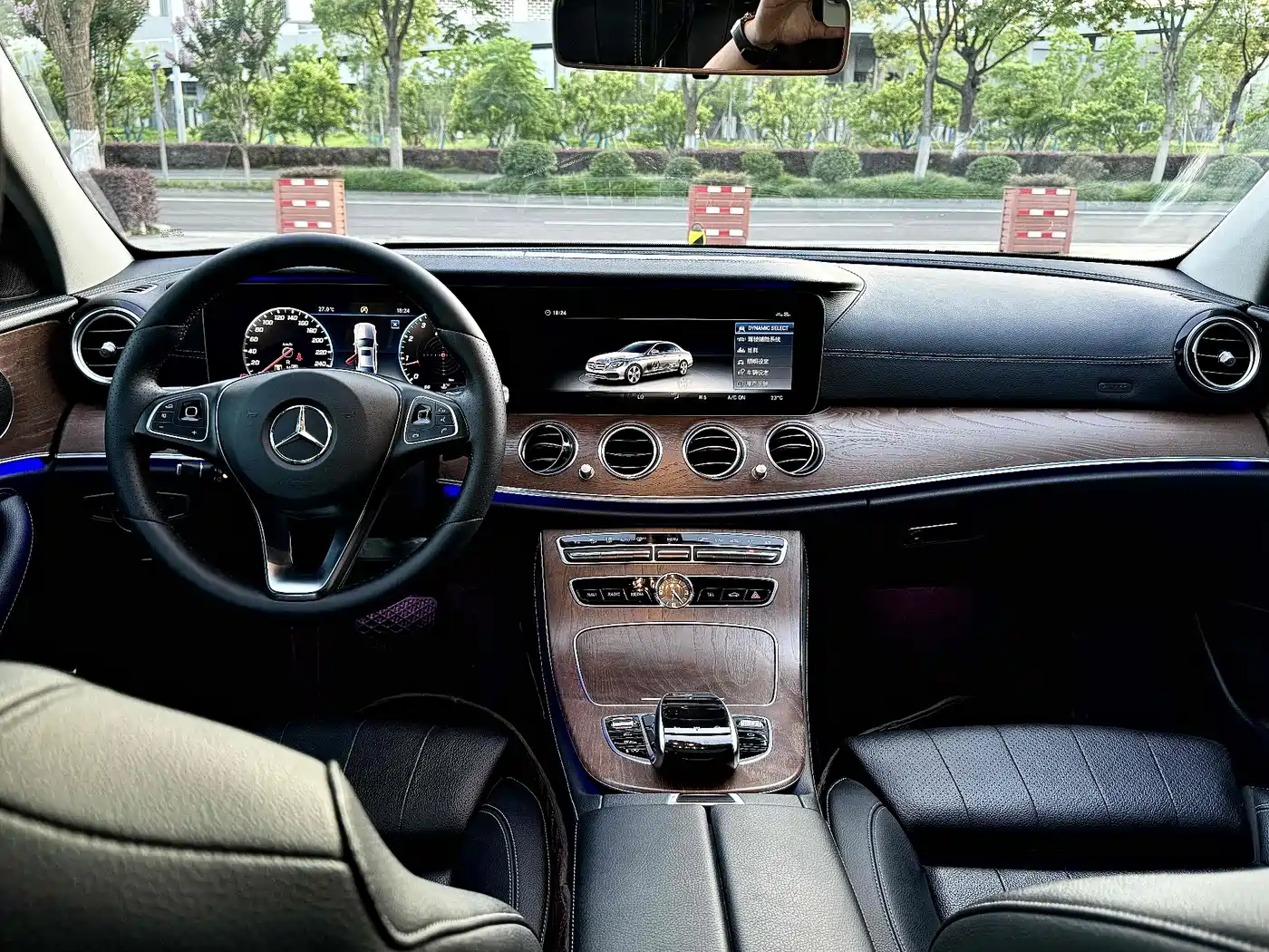 Mercedes-Benz E-Class 2018 E 200 L фото 6