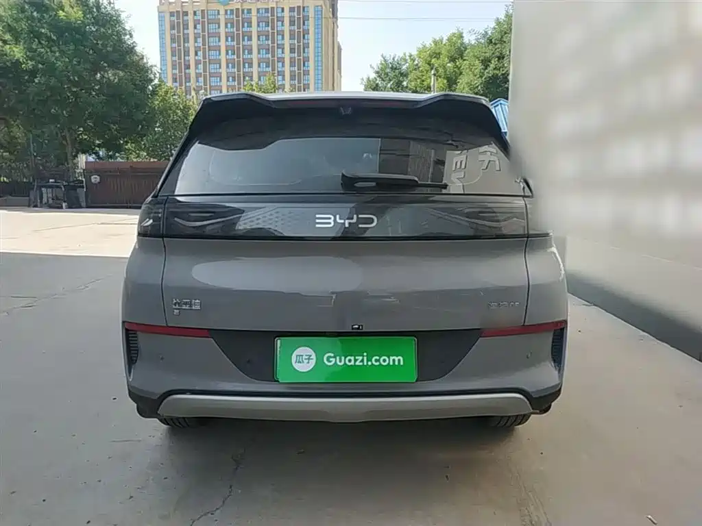 BYD Hai Shi 05 EV 2025 520KM Smart Navigation Edition фото 6