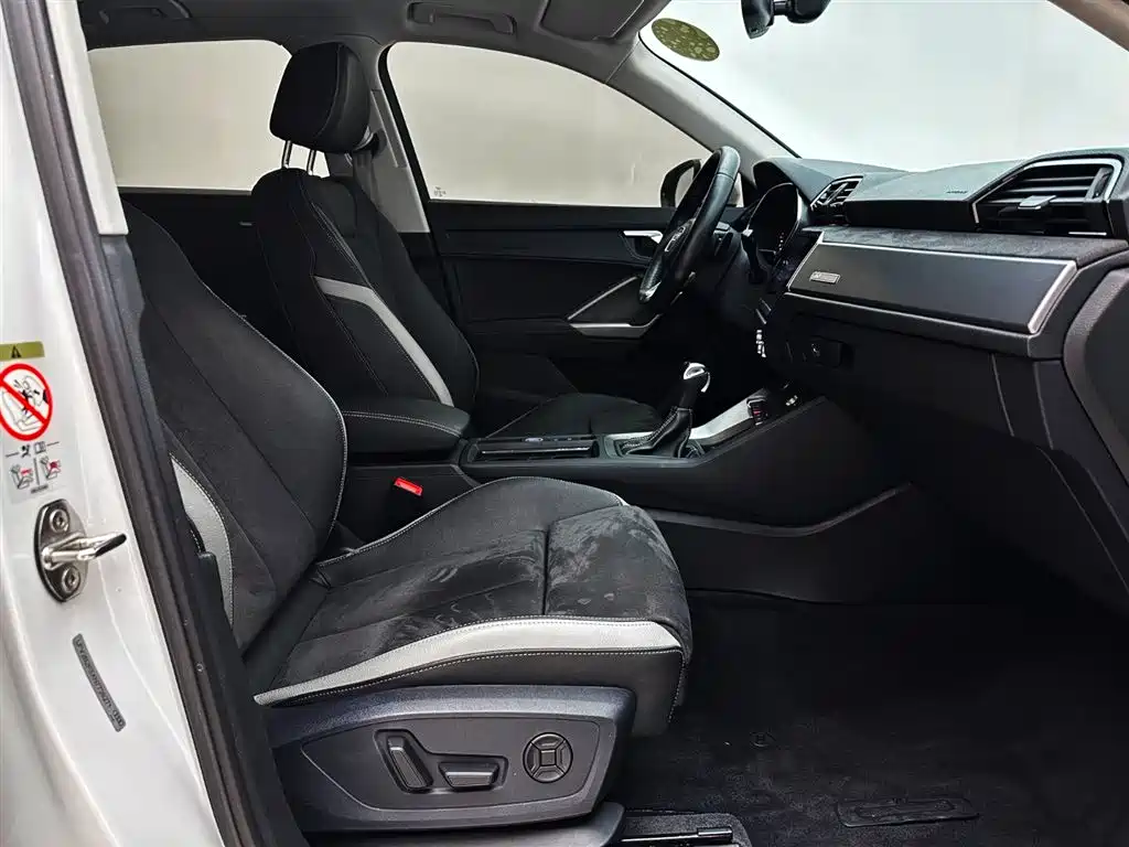 Audi Q3 2022 35 TFSI Fashion Dynamic фото 21