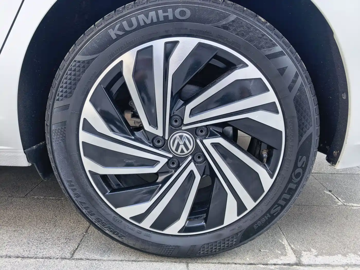 Volkswagen Sagitar 2022 280TSI DSG Surpassing Edition фото 22