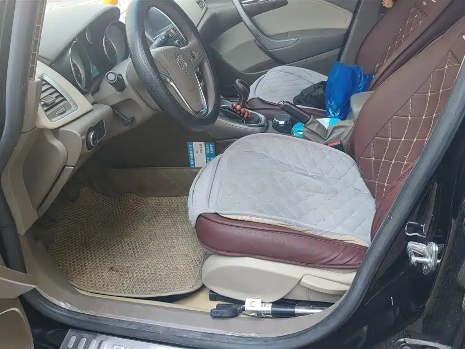 Buick Excelle 2013 Model GT 1.6L Manual Progressive фото 9