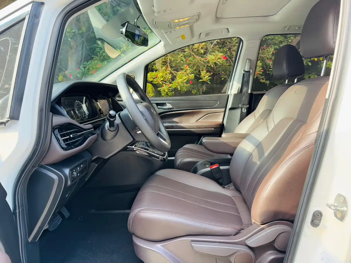 GAC Trumpchi Trumpchi M6 2021 PRO 270T Automatic Luxury Edition фото 17