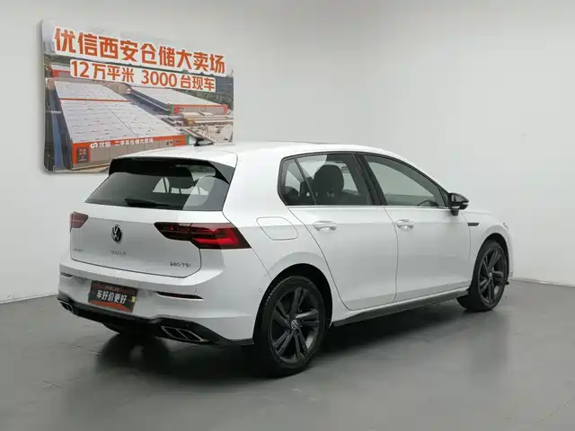 Volkswagen Golf 2023 280TSI DSG R-Line Lite — фото 2
