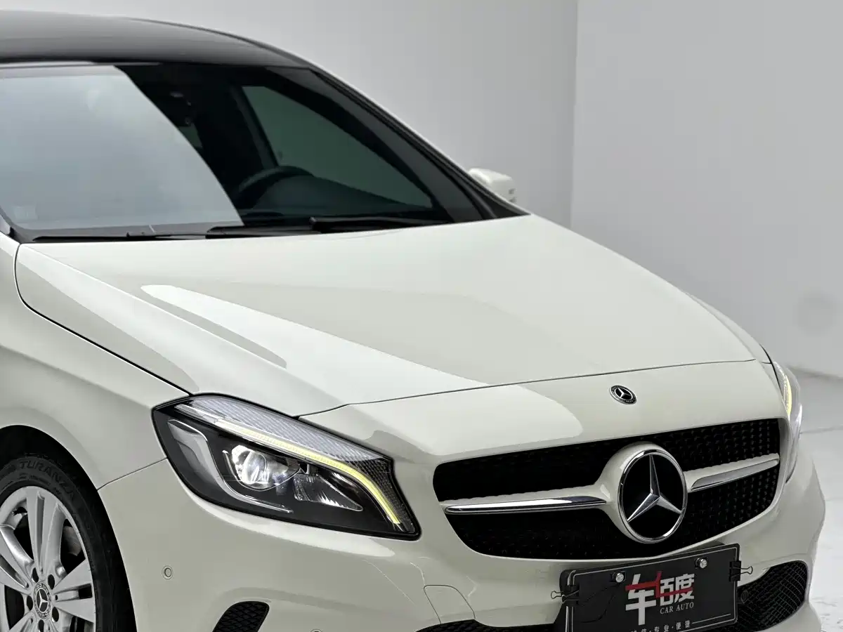 Mercedes-Benz A-Class (Import) 2017 A 200 Dynamic Edition фото 11