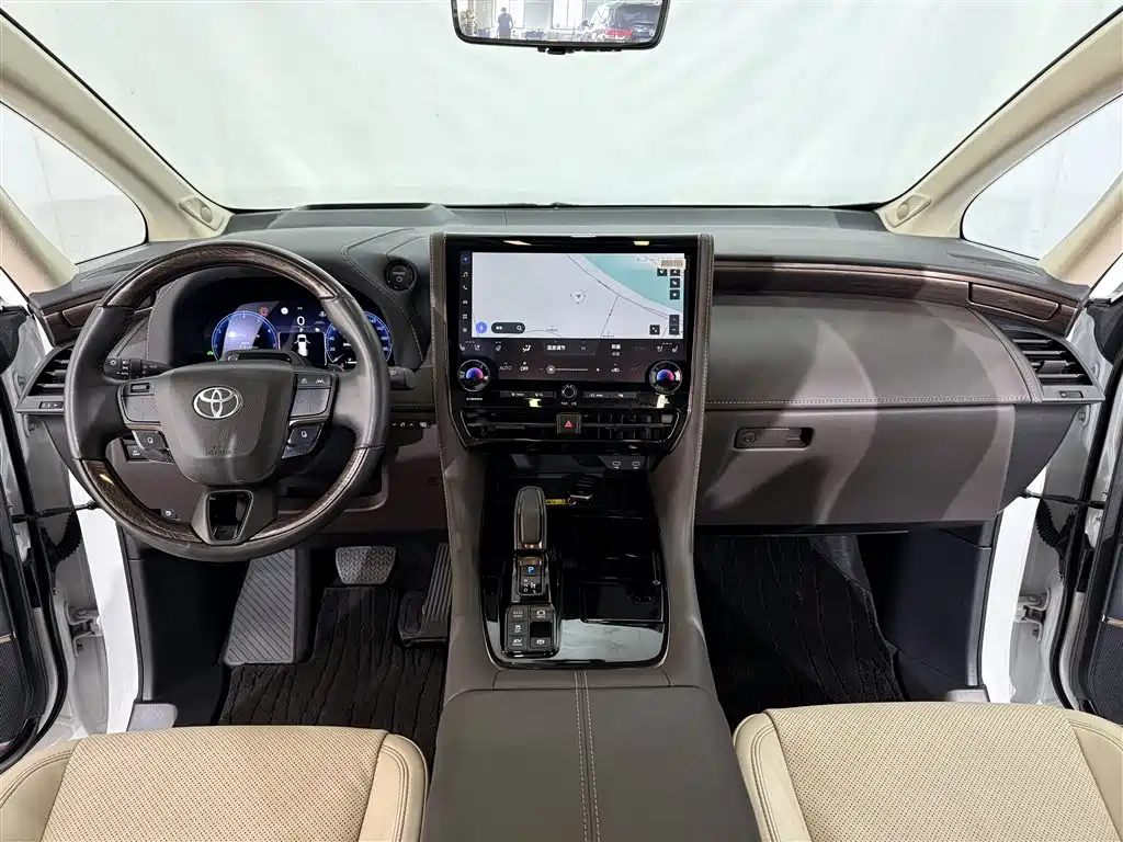 Toyota Alphard 2024 Hybrid 2.5L Ultimate Enjoyment Edition фото 7