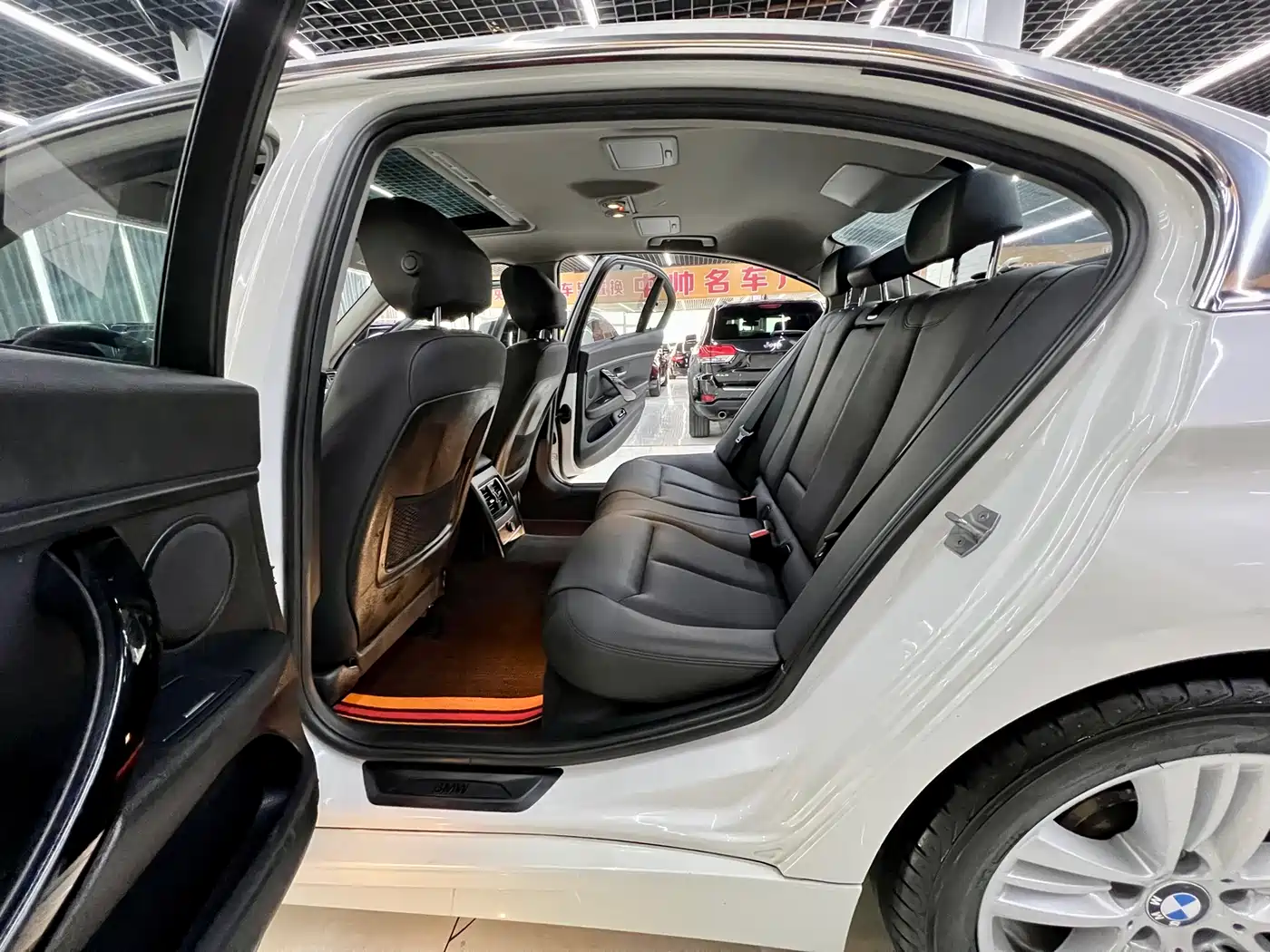BMW 3 Series 2017 320Li xDrive Fashion фото 13