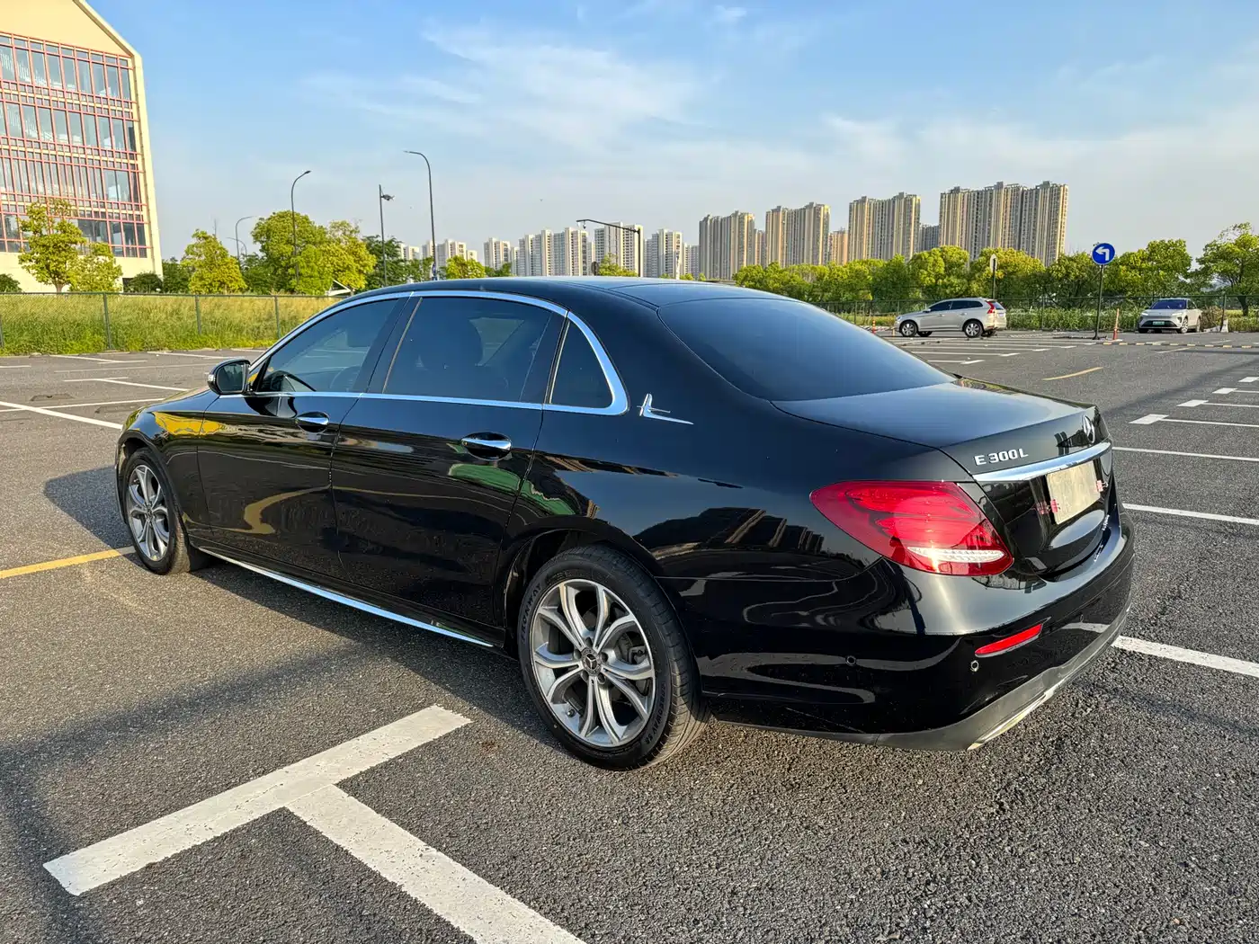 Mercedes-Benz E-Class 2020 Facelift E 300 L Sport Fashion фото 6
