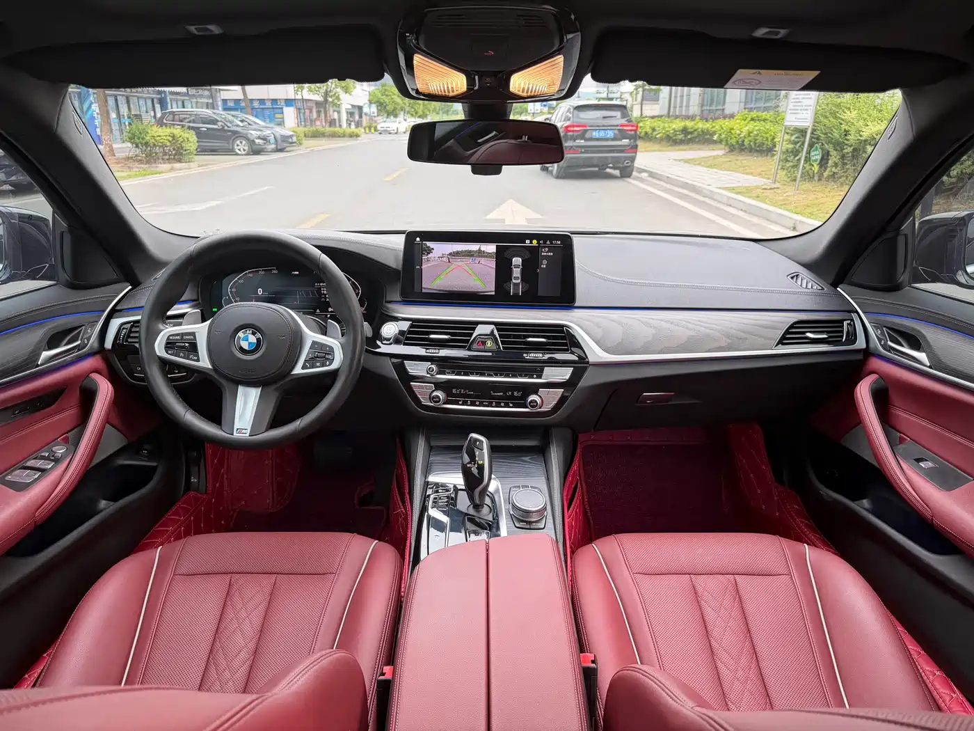 BMW 5 Series 2021 530Li Leading M Sport Package фото 12