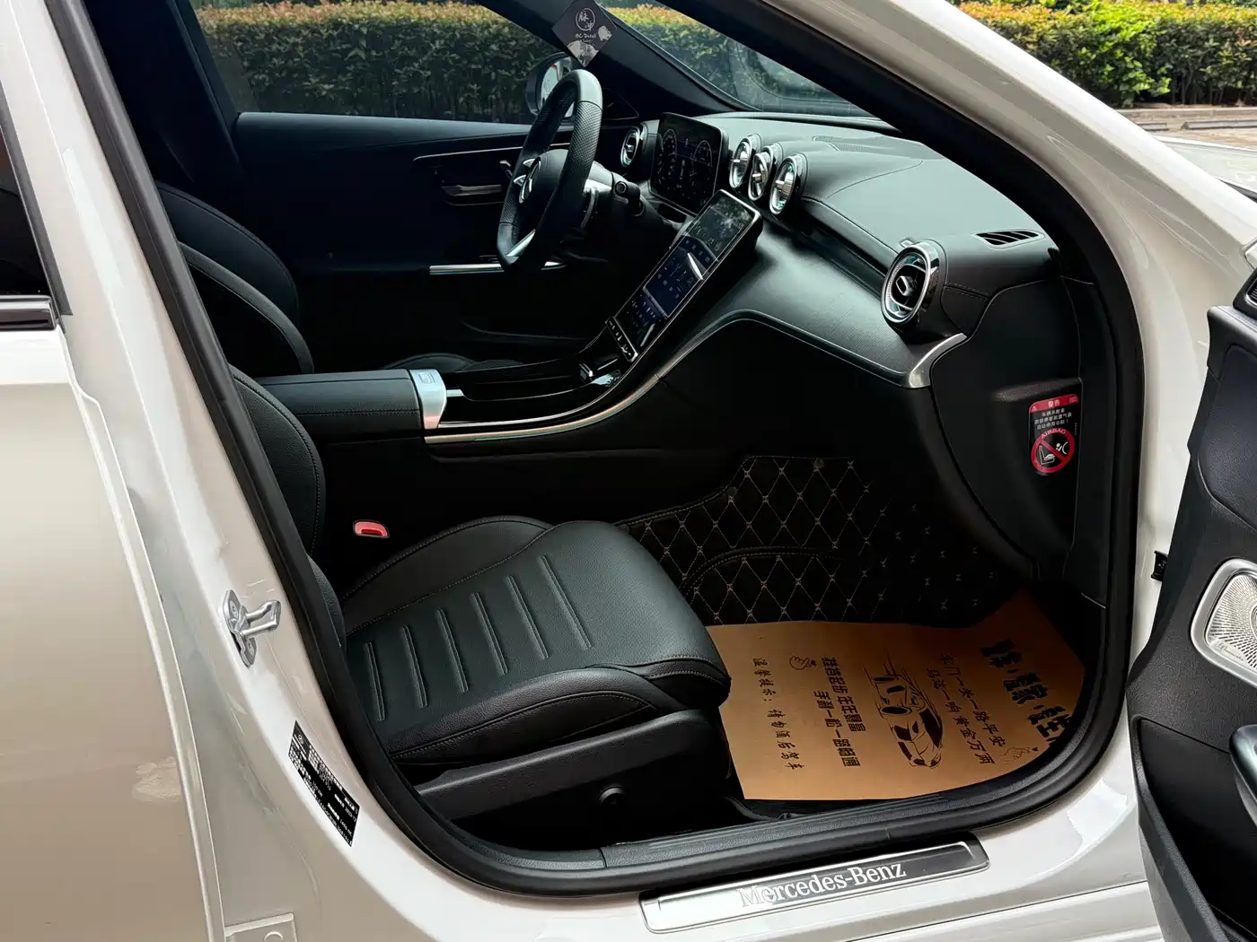 Mercedes-Benz C-Class 2023 Facelift C 260 L Night Sport Edition фото 8