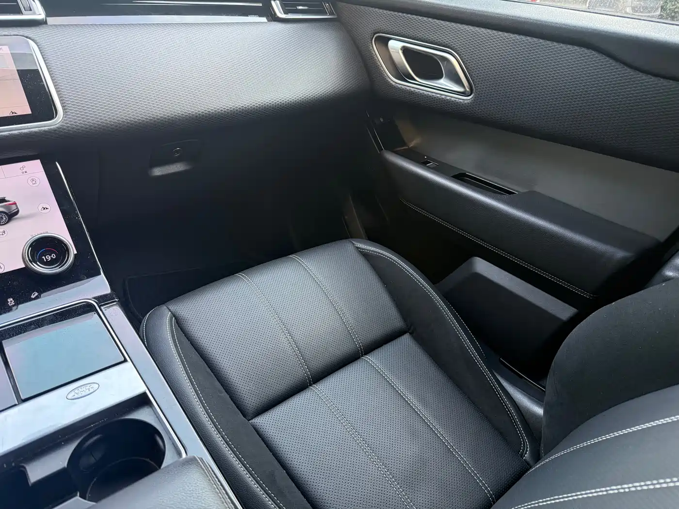 Land Rover Range Rover Velar 2017 P380 R-DYNAMIC S фото 10