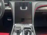 Фото 9 - Hongqi H6