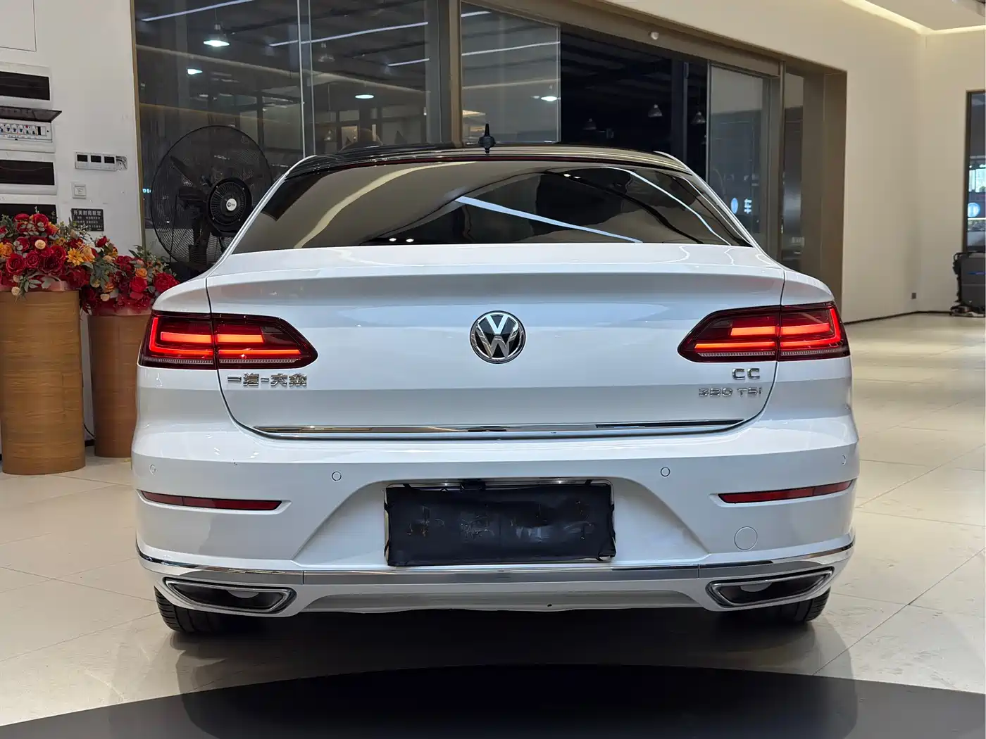 Volkswagen FAW-Volkswagen CC 2019 380TSI Radiance Edition China VI фото 18