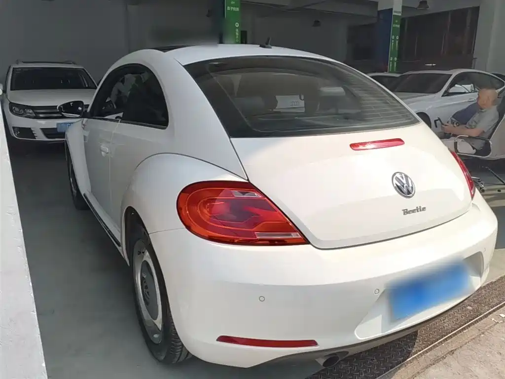 Volkswagen Beetle 2015 180TSI фото 5