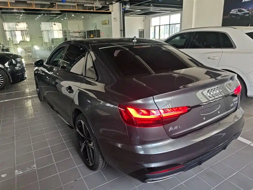 Audi A4L 2024 40 TFSI Luxury Dynamic фото 5