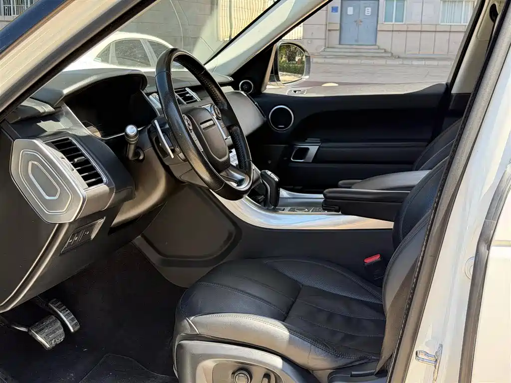 Land Rover Range Rover Sport 2017 3.0 SC V6 HSE DYNAMIC фото 4