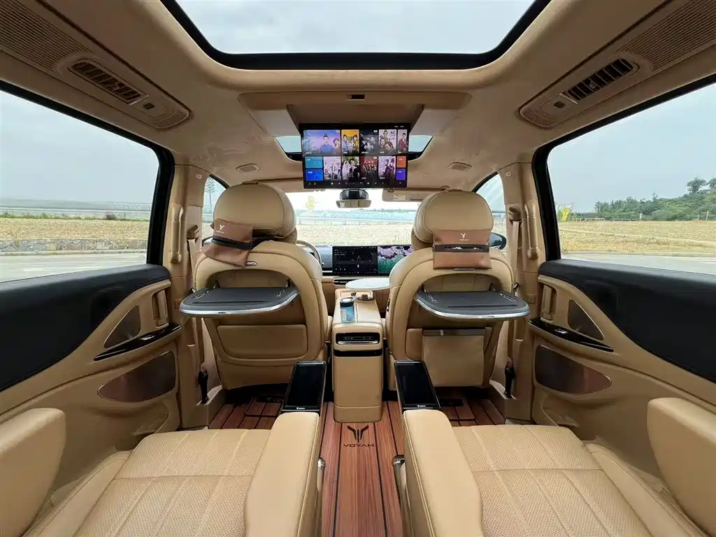 Voyah Auto Voyah Dreamer 2025 PHEV AWD Flagship Kunpeng Edition фото 6