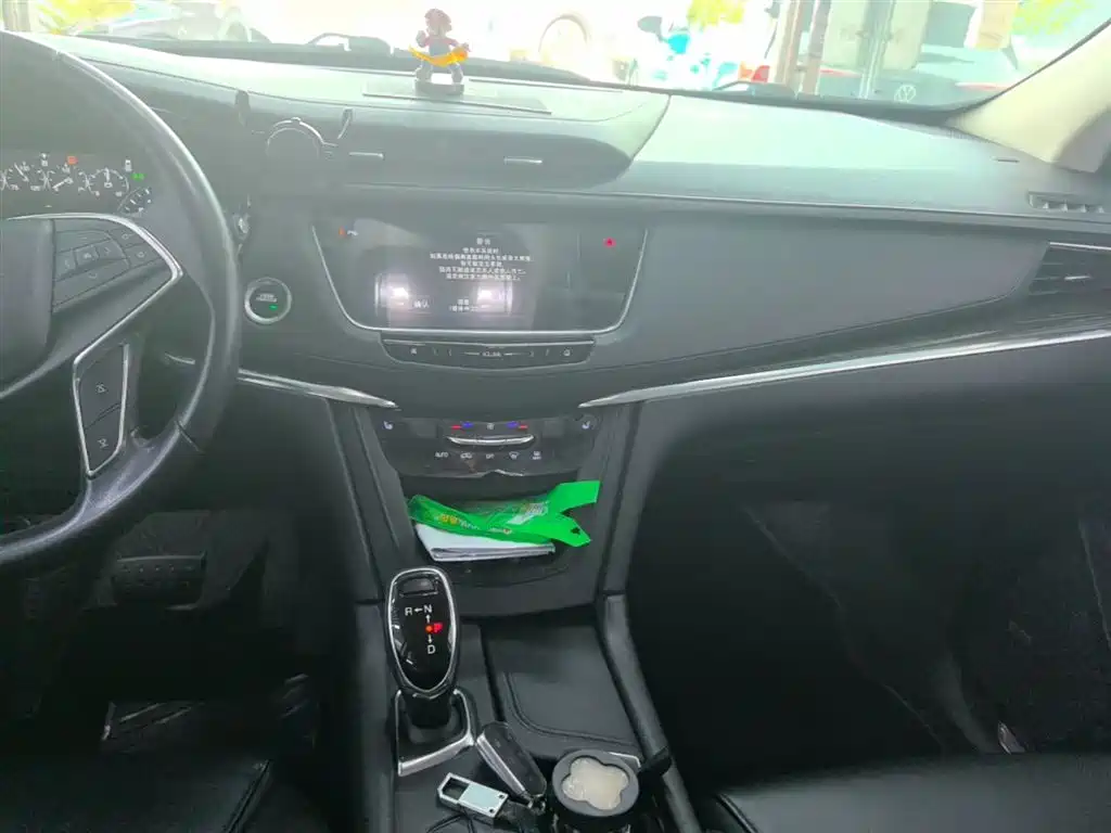 Cadillac XT5 2018 25T Luxury фото 13