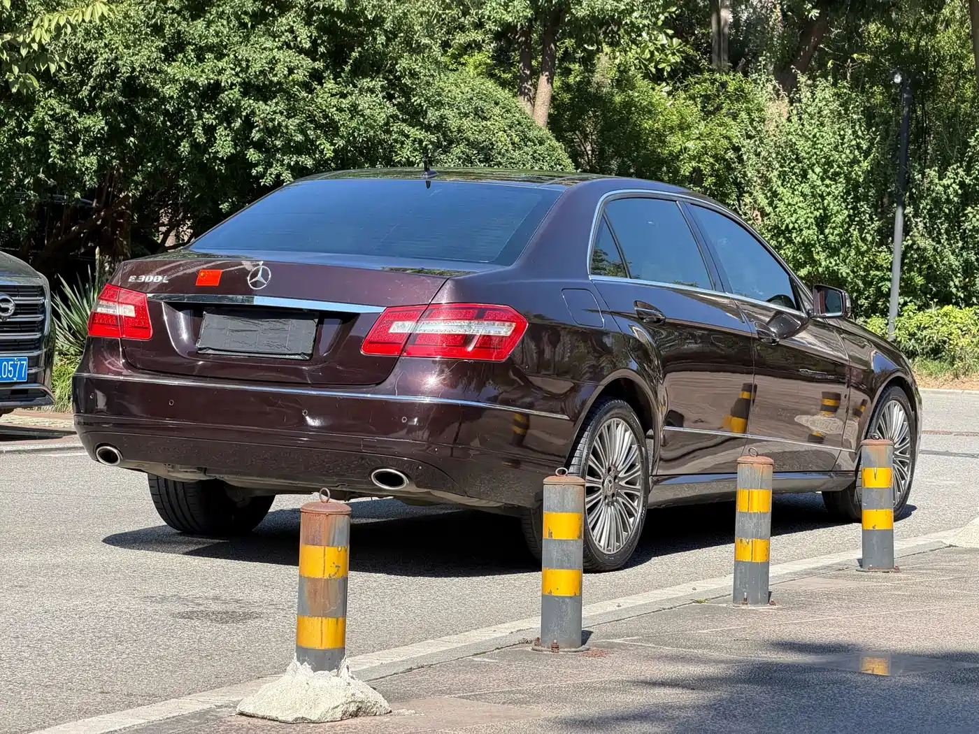 Mercedes-Benz E-Class 2011 2010 E 300 L Fashion