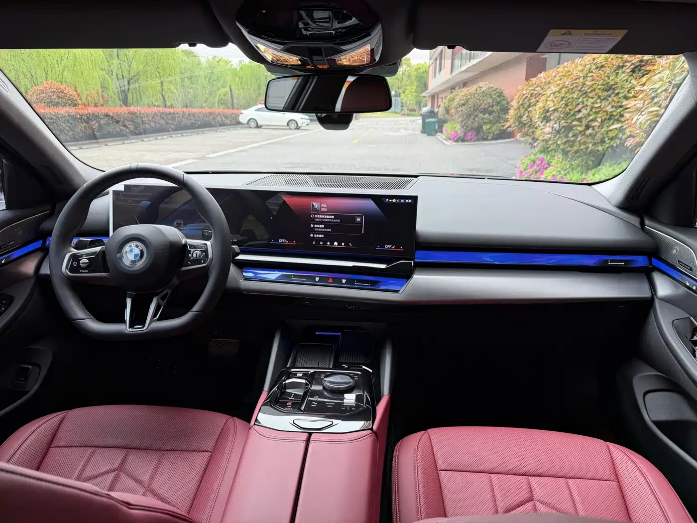 BMW 5 Series 2024 525Li M Sport Package фото 5
