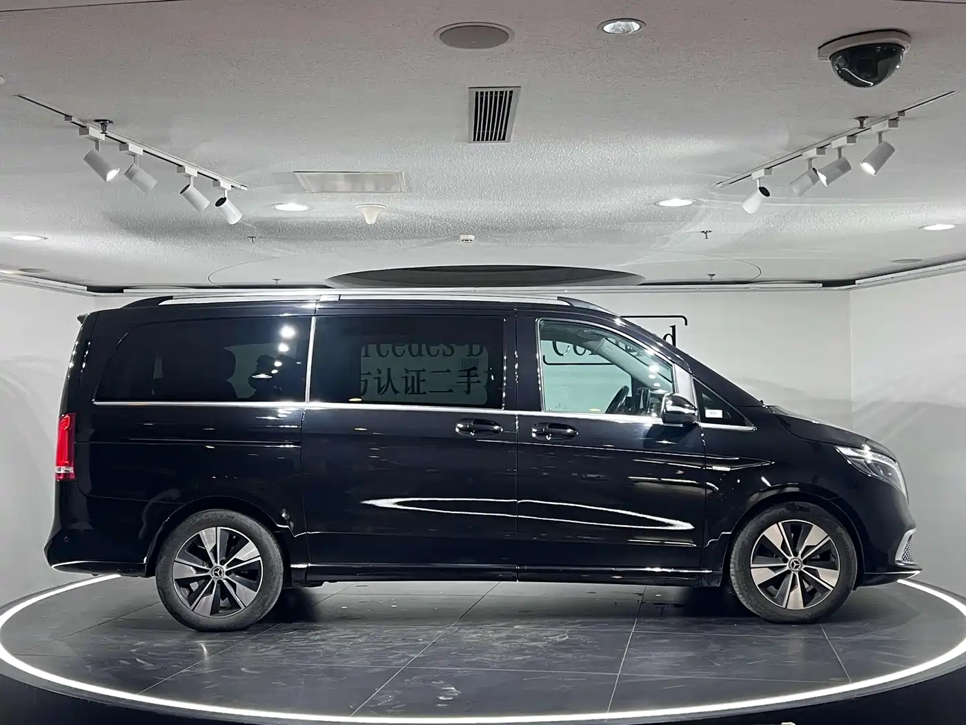 Mercedes-Benz V-Class 2022 V 260 Prestige Edition фото 13