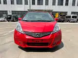 Фото 2 - Honda Fit