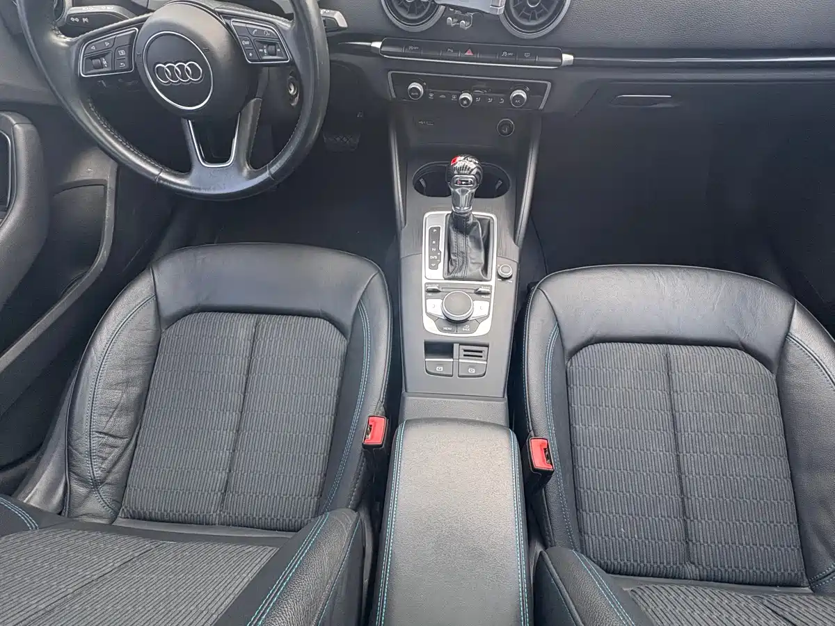 Audi A3 2019 Sportback 35 TFSI Progressive China VI фото 13