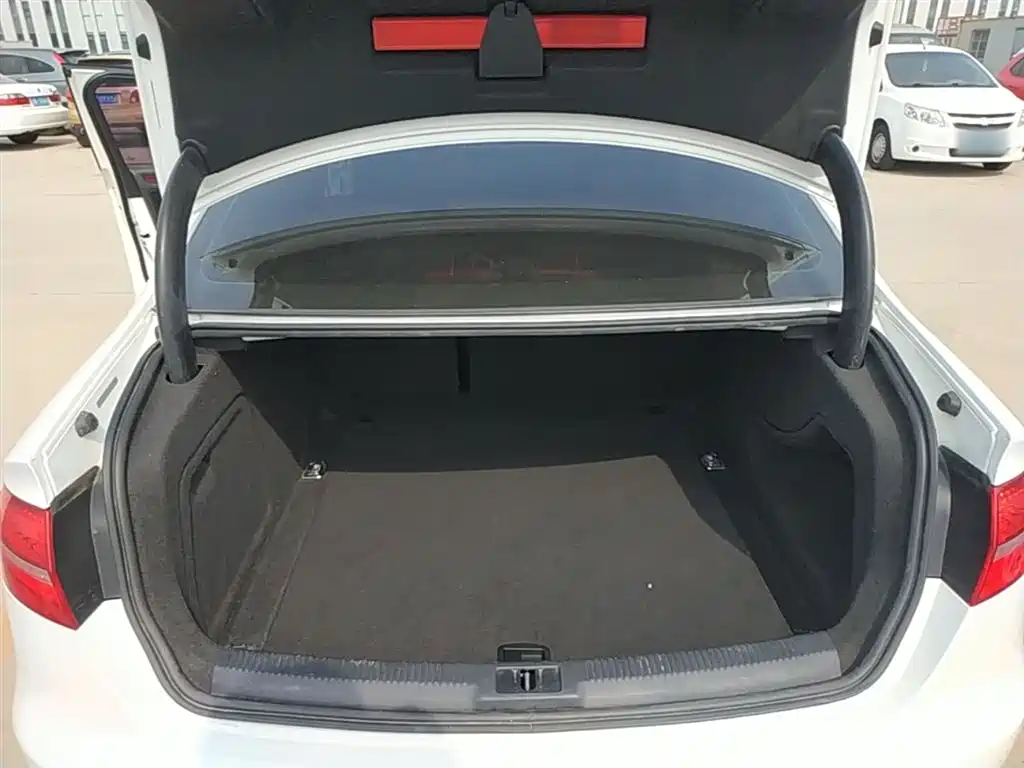 Audi A4L 2016 35 TFSI Collector's Edition Automatic Standard фото 19