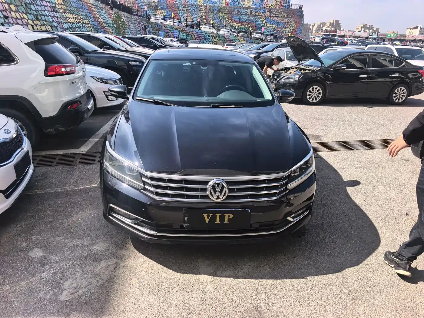 VOLKSWAGEN PASSAT