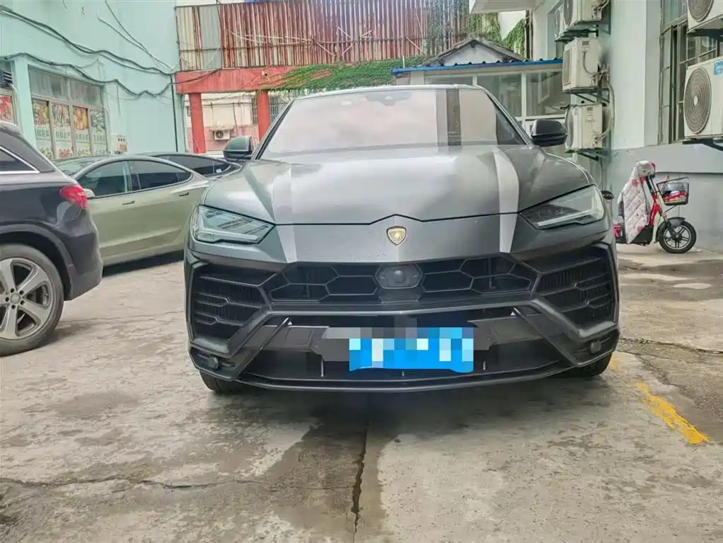 Lamborghini Urus 2021 4.0T V8