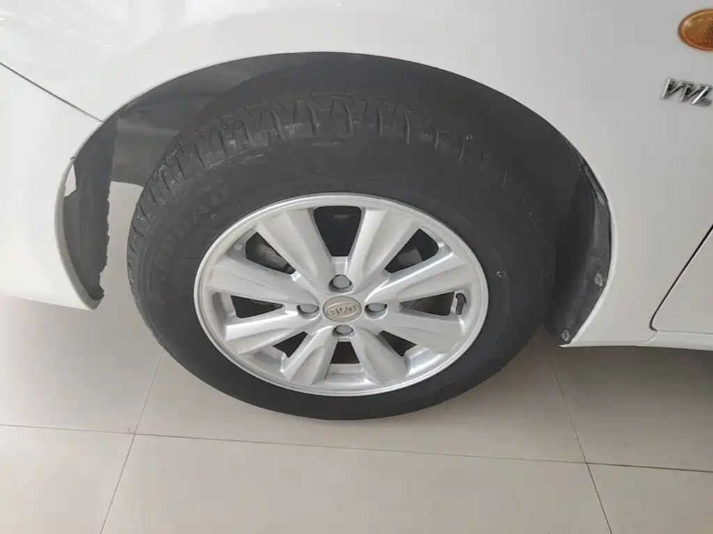 BYD L3 2014 2013 1.5L Automatic Comfort