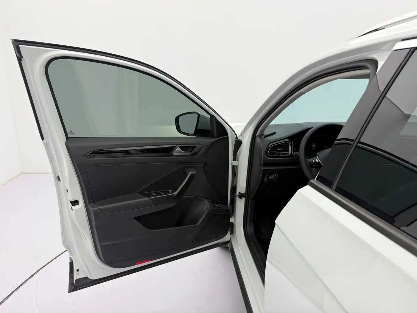 Volkswagen T-ROC 2022 280TSI DSG 2WD Comfort PLUS фото 22