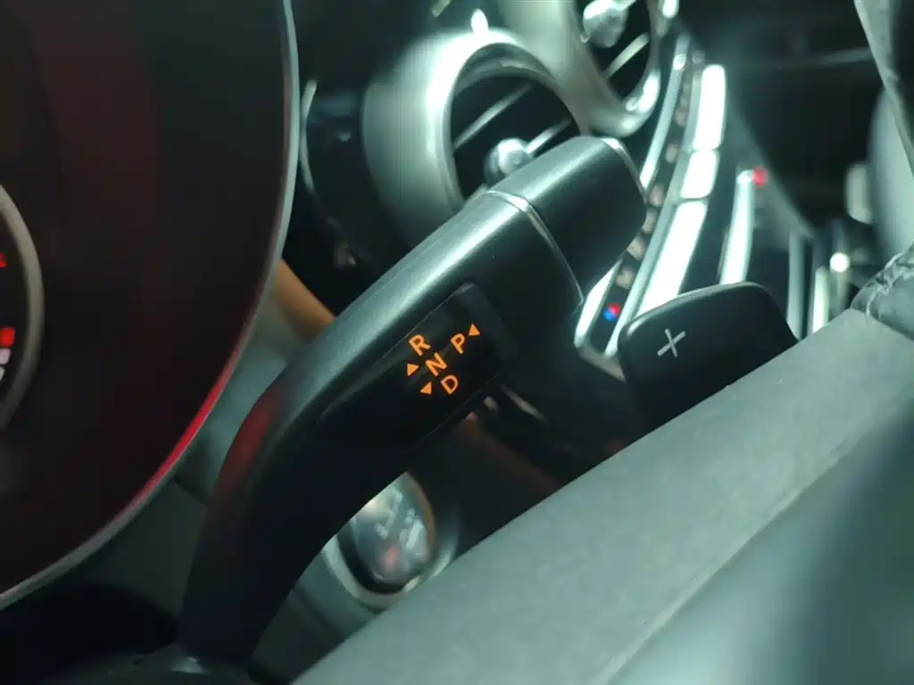 Mercedes-Benz GLC 2019 Model GLC 200 L 4MATIC фото 14