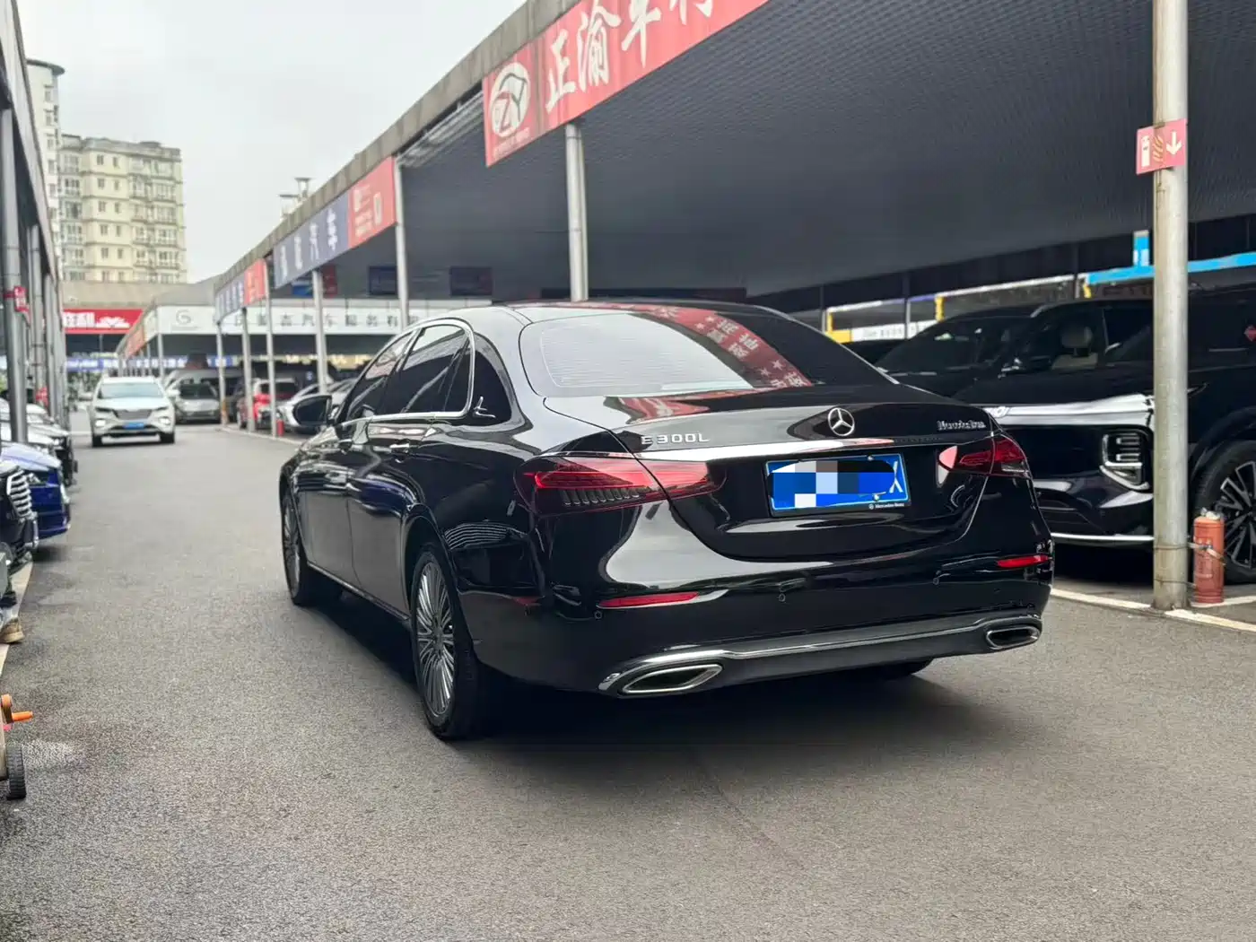 Mercedes-Benz E-Class 2023 E 300 L Fashion фото 11