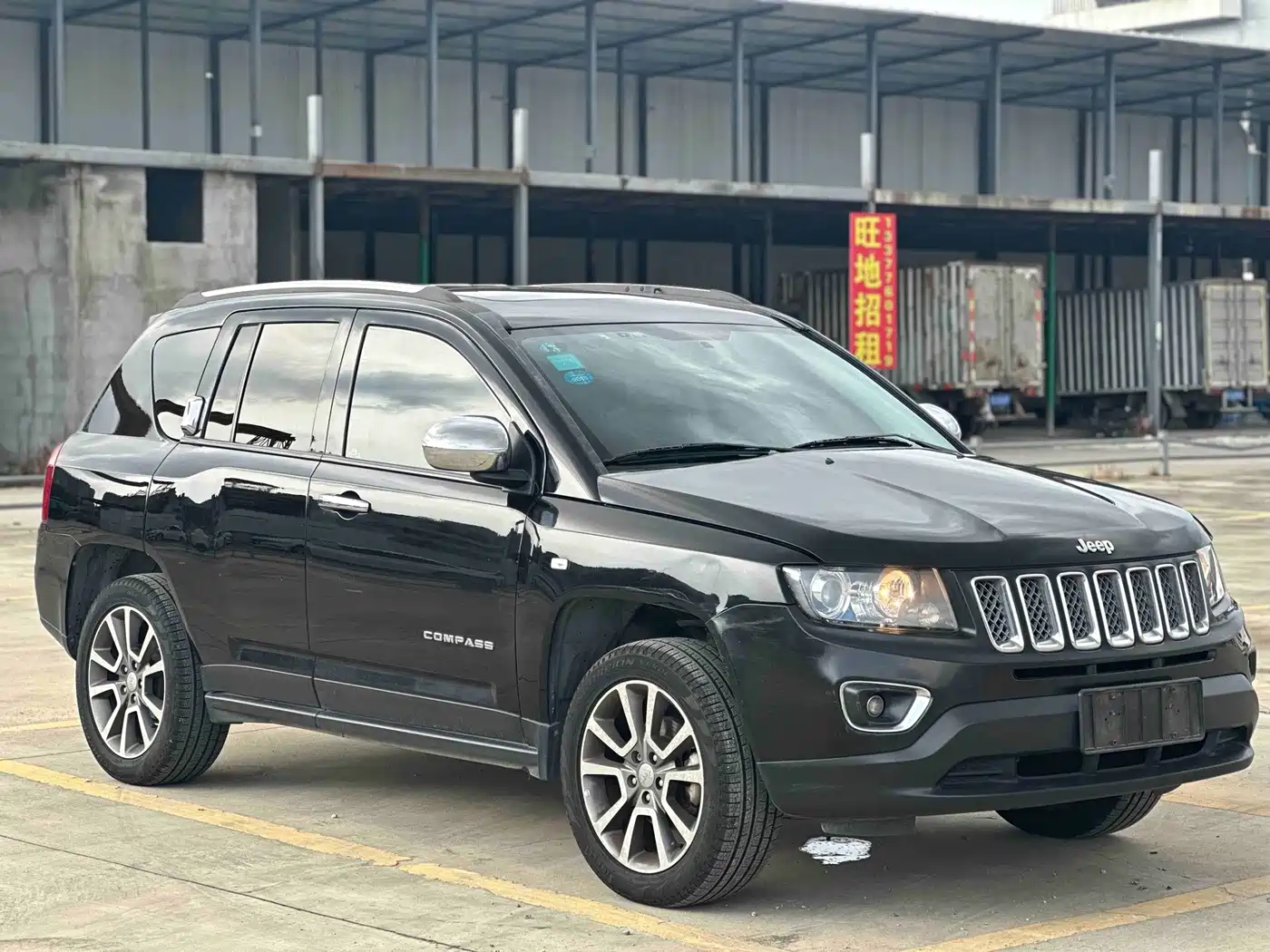 Jeep Compass (Import) 2015 2014 Facelift 2.4L 4WD Luxury Navigation Edition