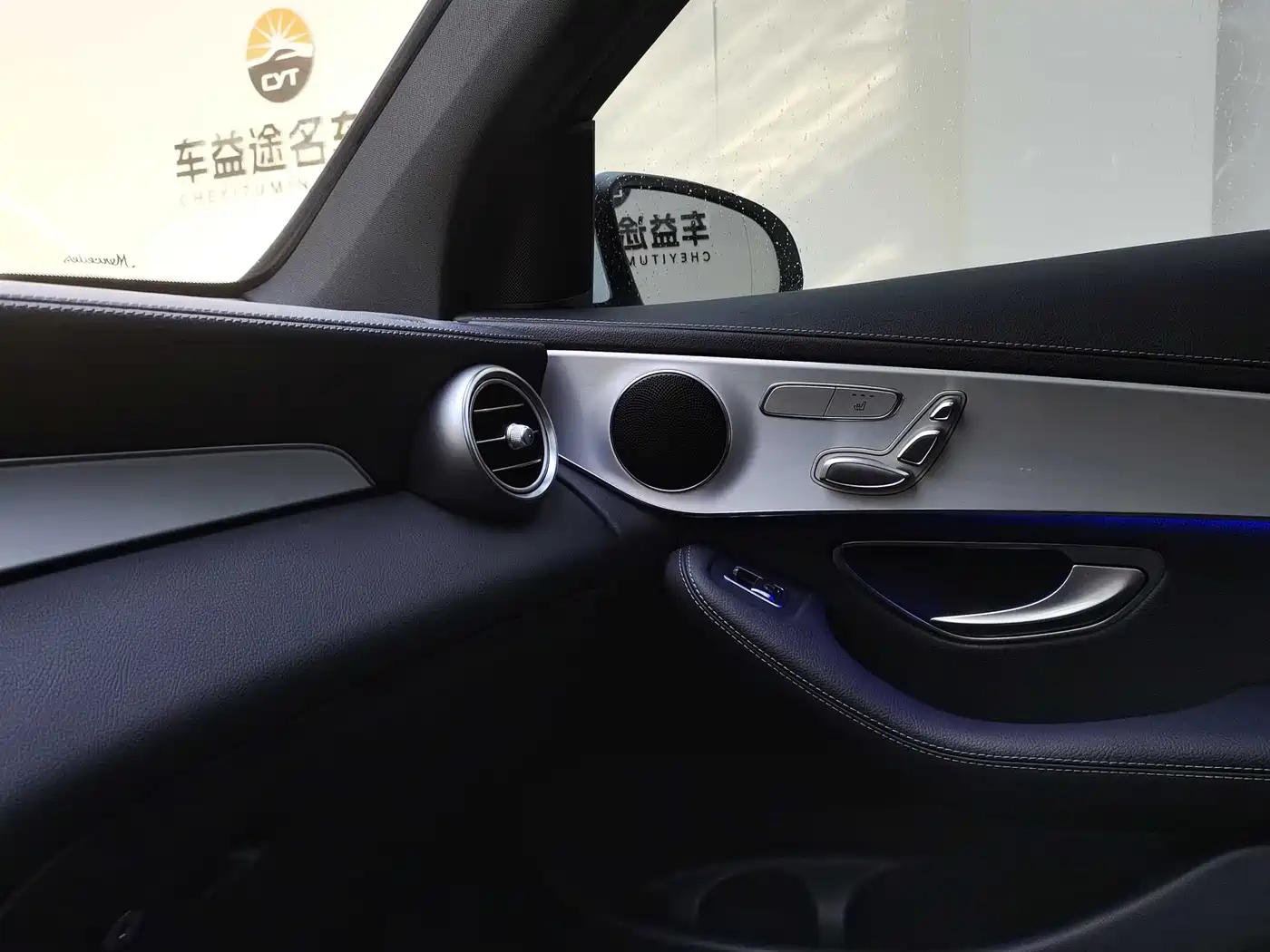 Mercedes-Benz GLC 2021 GLC 260 L 4MATIC Sporty фото 14