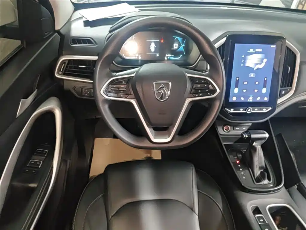 Baojun 530 2019 2020 1.5T CVT Premium Connect 7-seater