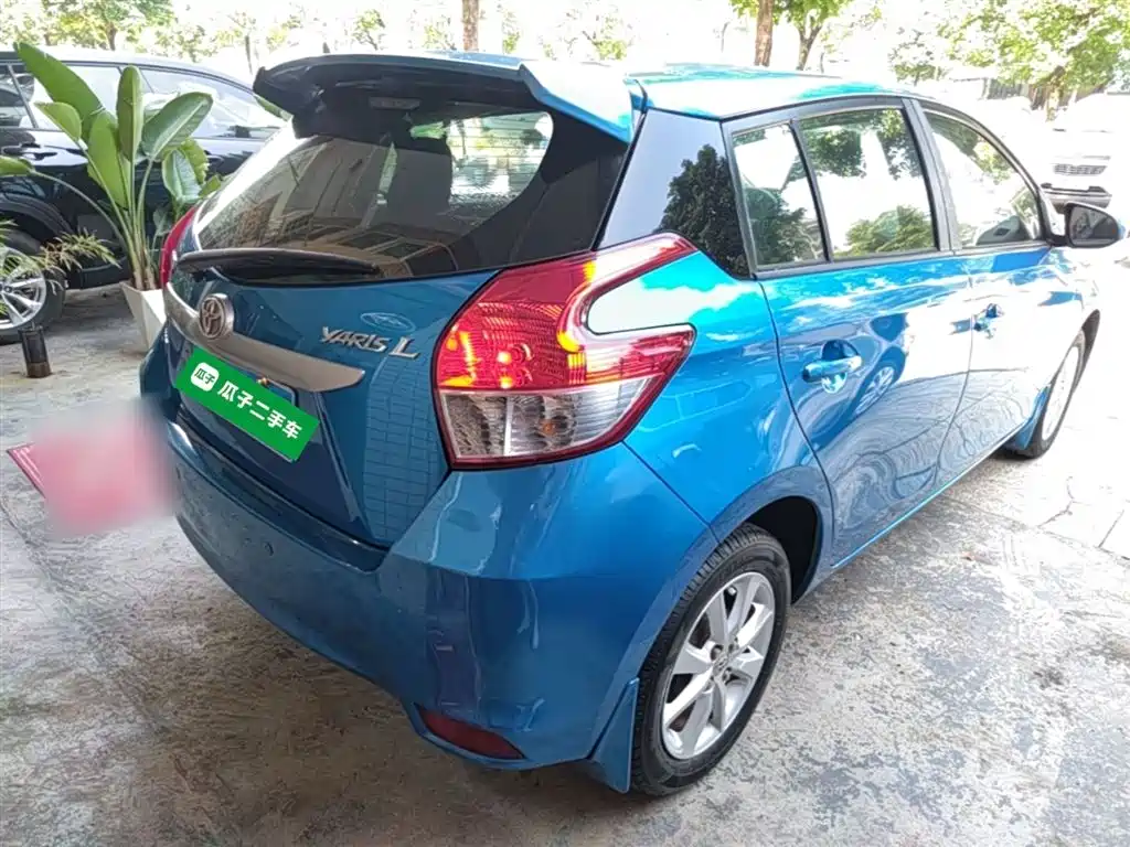 Toyota YARiS L Zhi Xuan 2015 1.5E Auto Charming Edition фото 7