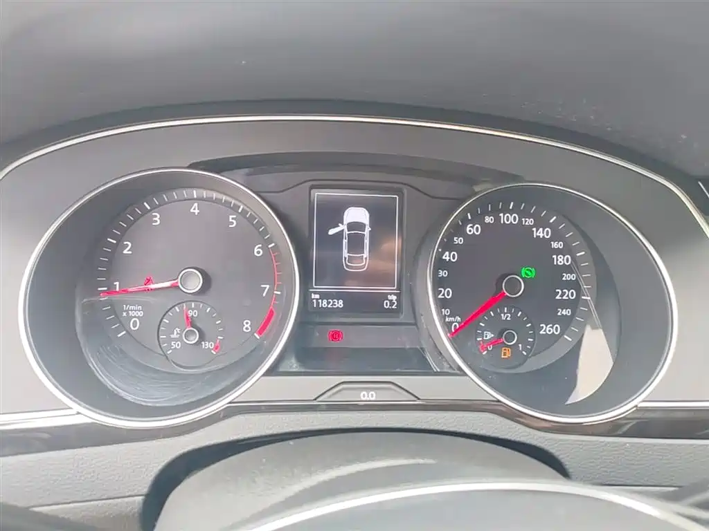 Volkswagen Magotan 2018 330TSI DSG Luxury фото 12