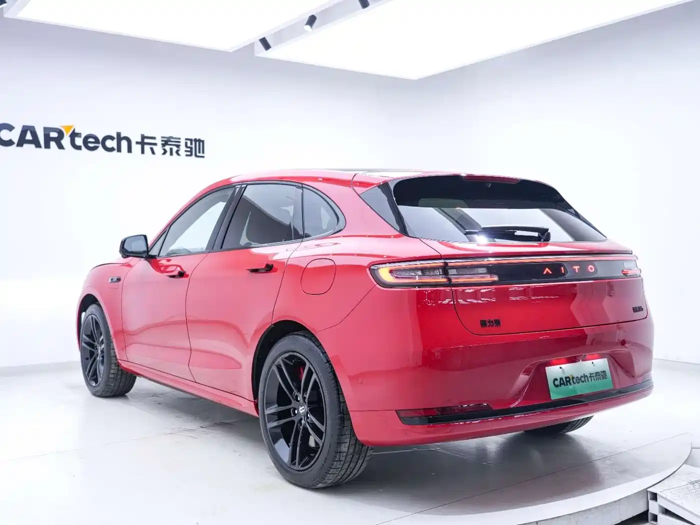 AITO Wenjie AITO M5 2025 Extended Range Ultra AWD фото 15
