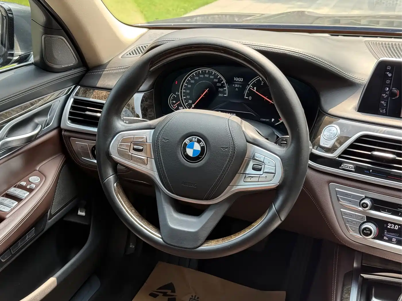 BMW 7 Series 2017 730Li Luxury Edition фото 5