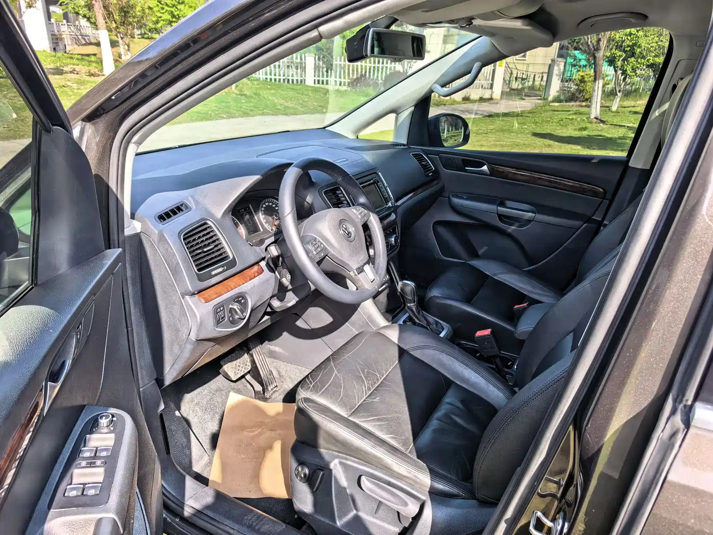 Volkswagen Sharan 2013 1.8TSI Comfort фото 8