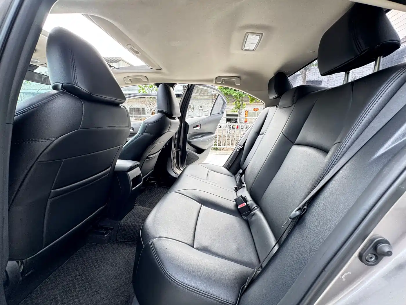Toyota Corolla 2021 1.2T S-CVT Elite PLUS Edition фото 8