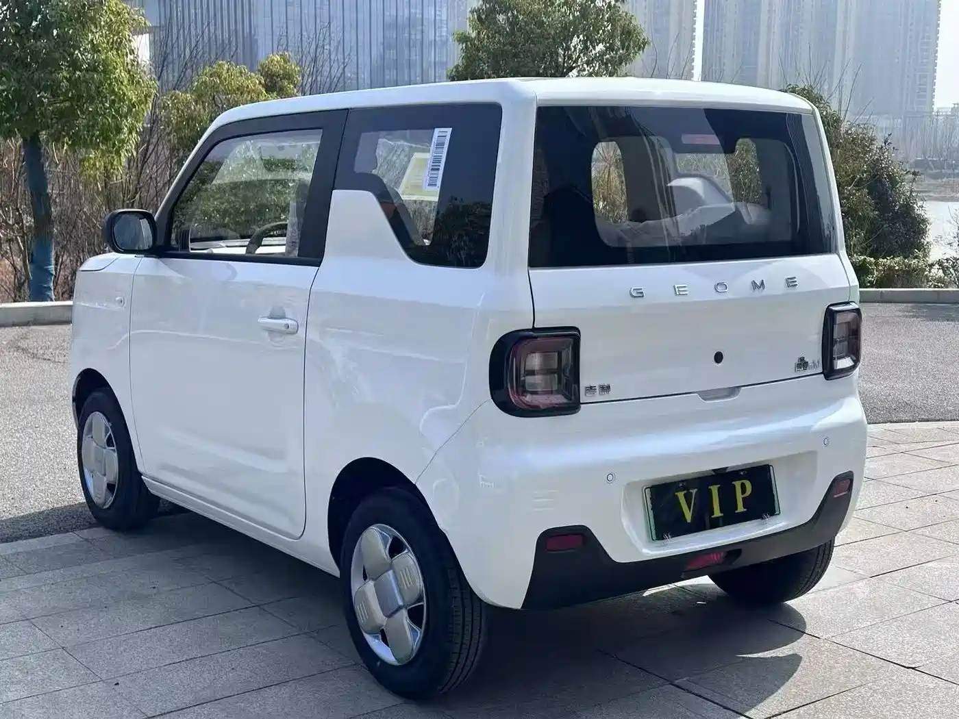 GEELY GALAXY PANDA