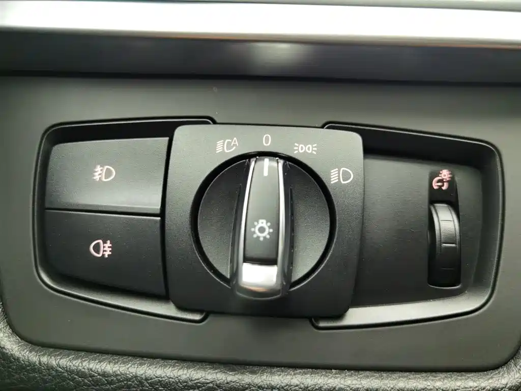BMW 3 Series 2016 320Li Progressive фото 21